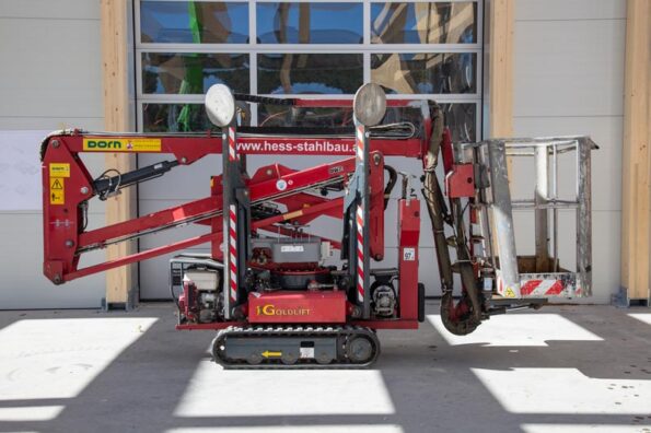 fuhrpark-hess-fahrzeugtechnik-hebebuehne-1